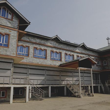Capital O Sobo Central Srinagar  Ngoại thất bức ảnh
