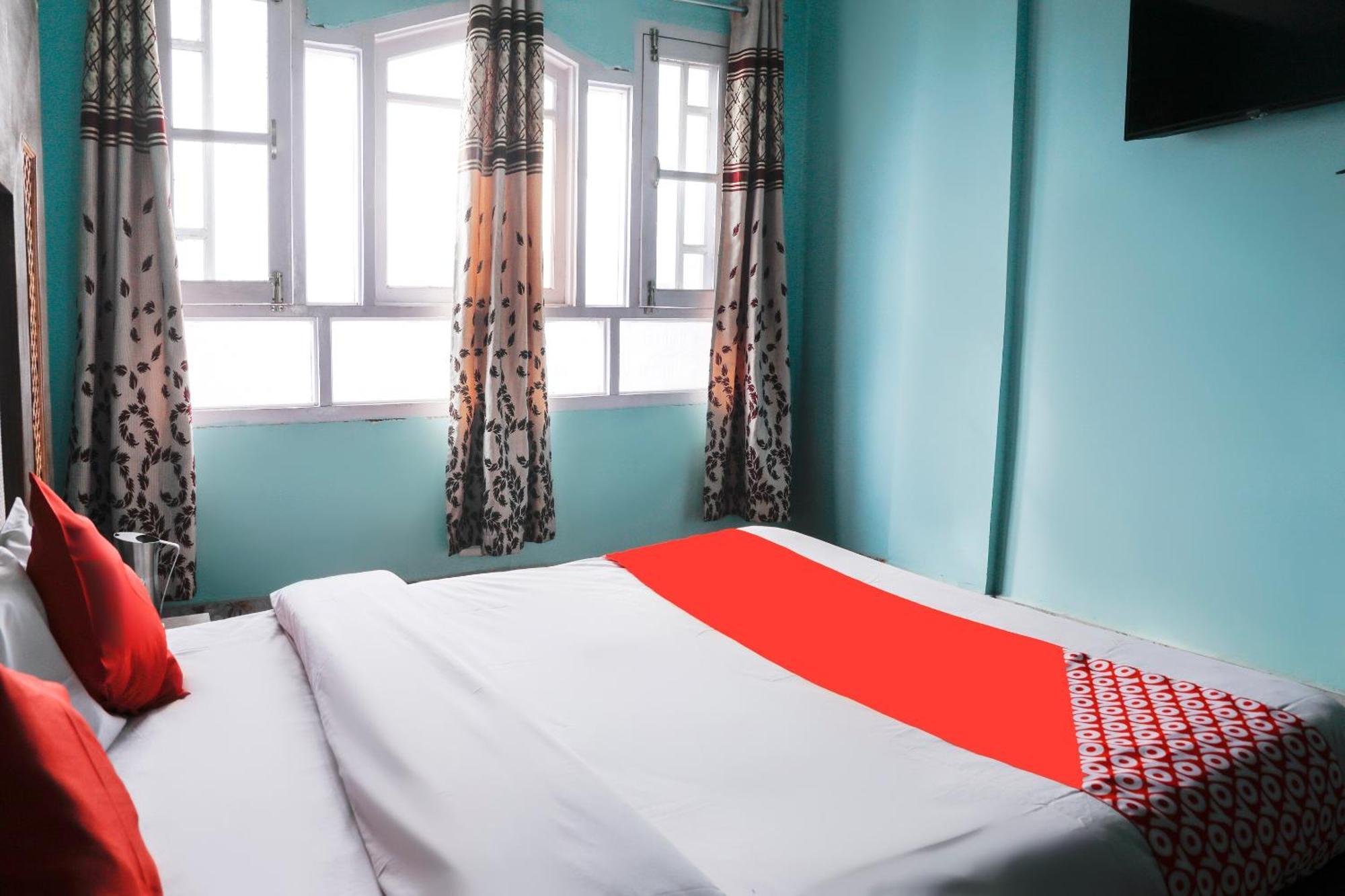 Capital O Sobo Central Srinagar  Ngoại thất bức ảnh